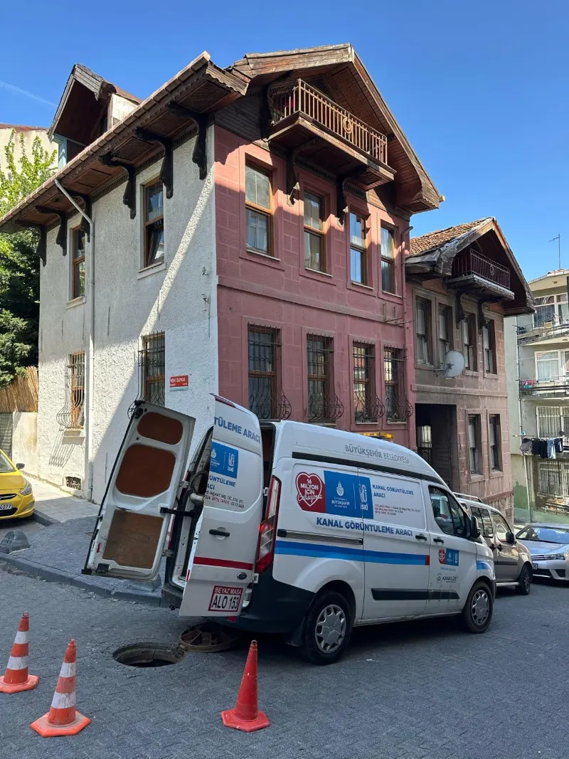 Tarihi bölgede İSKİ kanal görüntüleme aracı